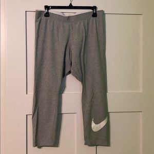 Nike gray leggings